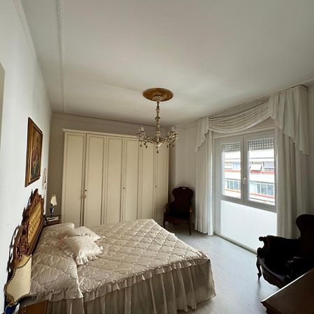 Romeo Apartment 2 Livorno Exterior photo